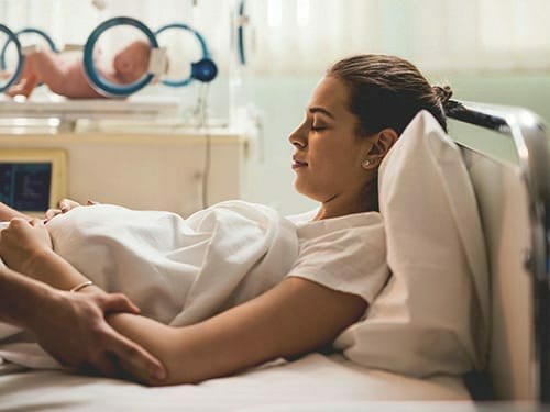 6 وصفات لتسهيل الولادة الطبيعية وتسريعها