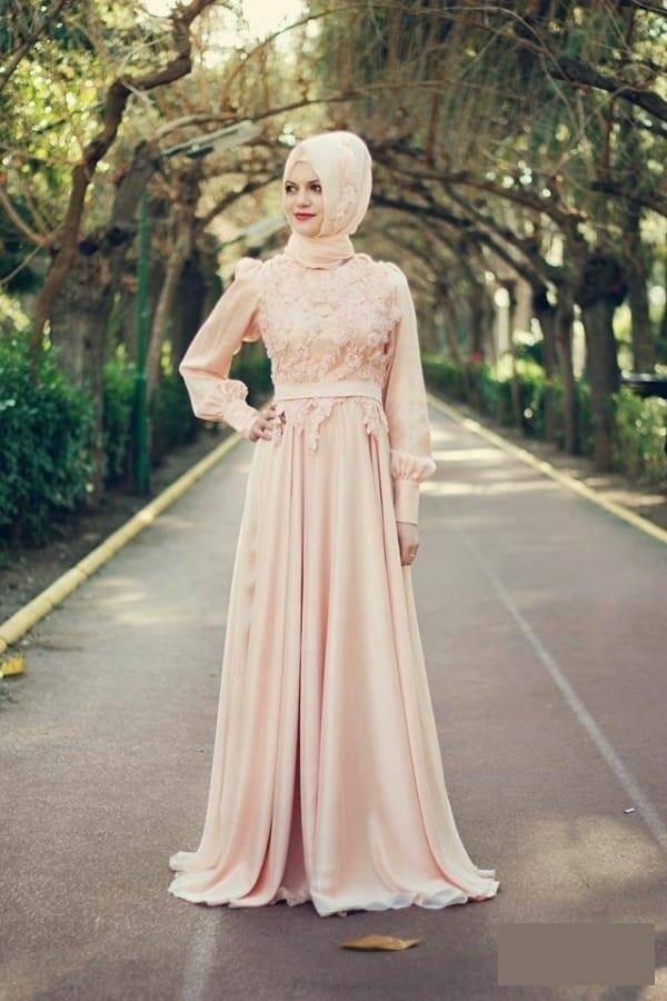صور مميزة لأفضل فساتين المحجبات جامدة