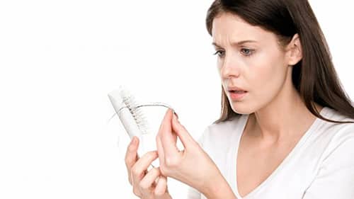 طرق علاج تساقط الشعر عند النساء