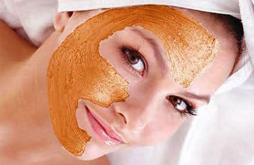ماسكات تفتيح البشره الدهنية