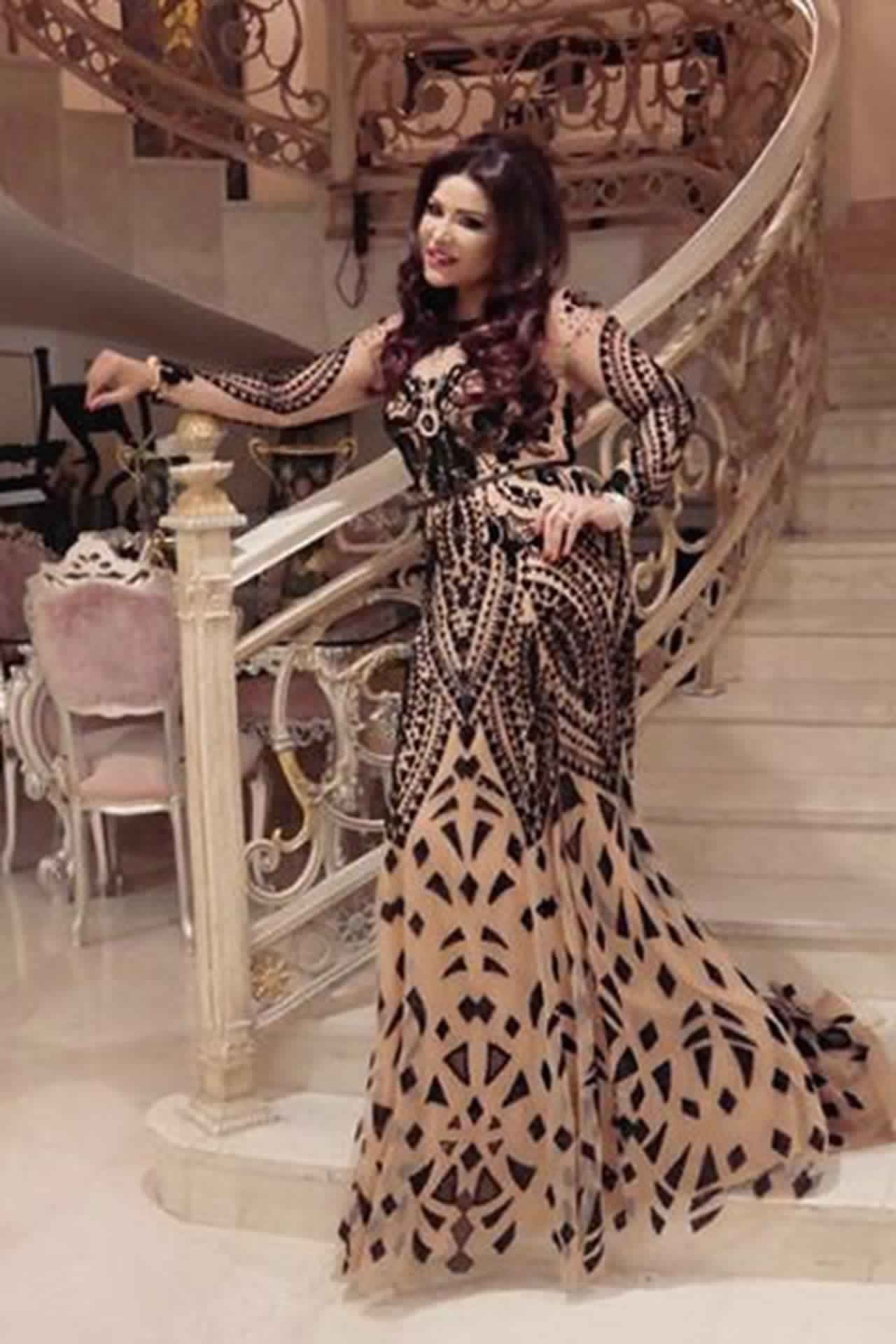 صور فساتين خليجية مودرن لعام 2019 روعة