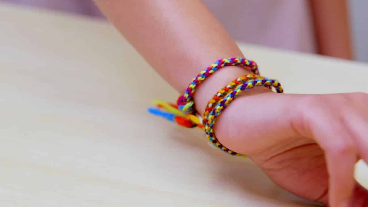 طريقة صنع اكسسوارات يدويه للبنات حلوة