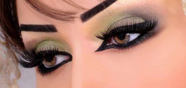 طريقة عمل مكياج العيون