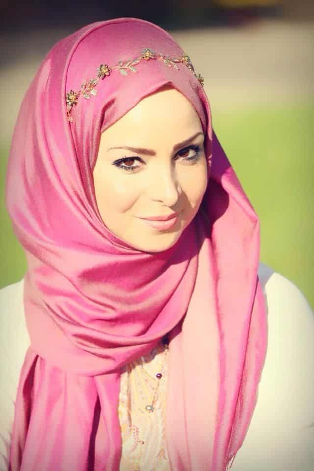 اشيك لفات طرح سواريه بالتاج