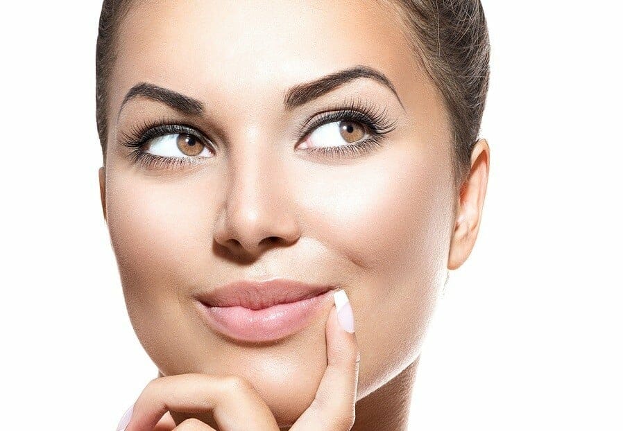 تمارين لنفخ الخدود ومنع تجاعيد الوجه