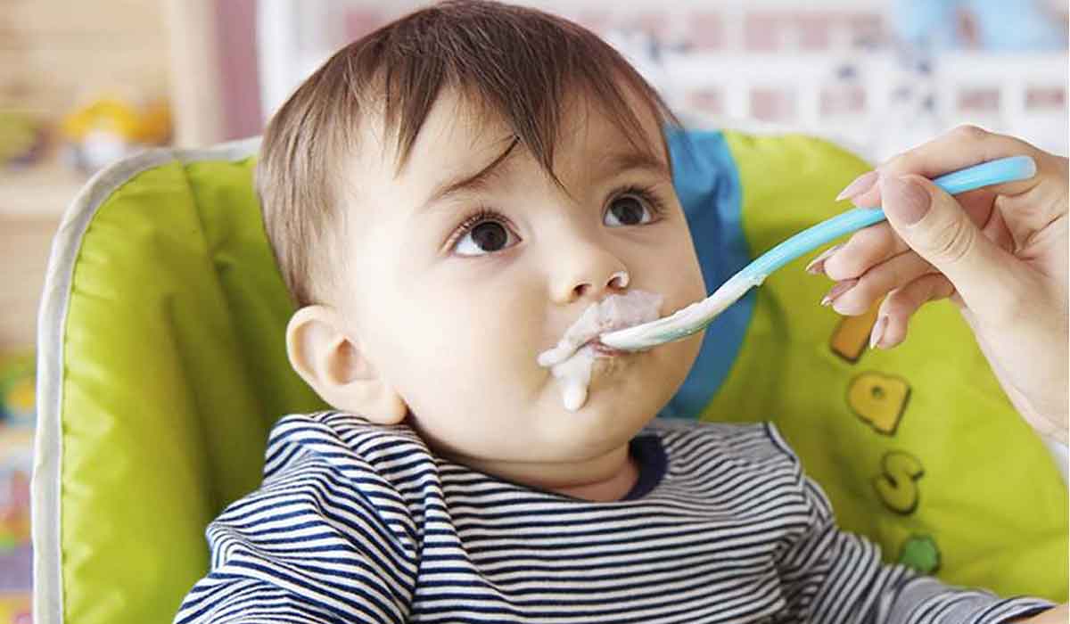 خطورة الزبادي للرضع