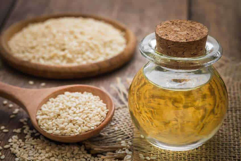 فوائد زيت السمسم للصدر