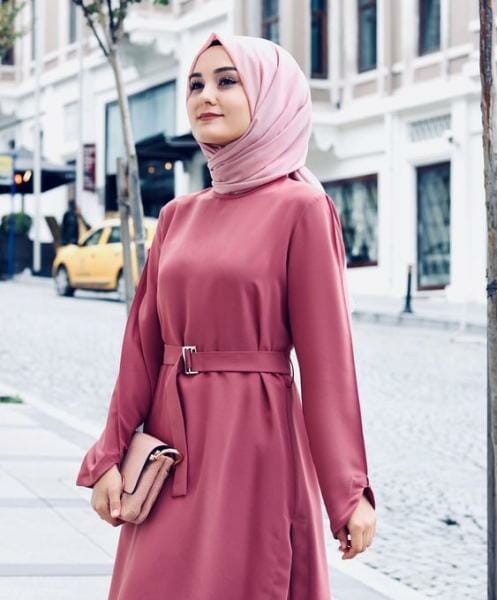 تفصيل فساتين بسيطة شيك جدا رقيقة جدا